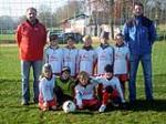 Préminimes B  2013-2014 - st.vlnr: Eric Treinen (Betreuer) - Tamino Brancato - Mika Kohnen - Sammy Hennen - Sebastian Rauschen - Nicolas Treinen - Thomas Hennen (Trainer)  ---- kn.vlnr: Chris Theiss - Dominik Gennen - Henrik Gommes - Yannick Hilgers